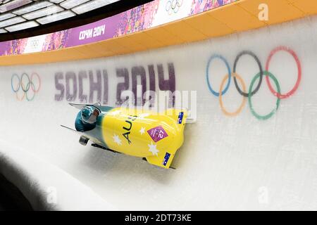 Pilot Heath Spence und Duncan Harvey von Australien Team 1 treten bei den Olympischen Spielen 2014 in Sotschi, Krasnaya Polyana, Russland, am 16. Februar 2014 im Sliding Center Sanki beim Zweimann-Rennen Heat 2 Bobsleigh an. Foto von Zabulon-Gouhier/ABACAPRESS.COM Stockfoto