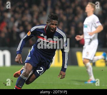 OL' s Samuel Umtiti feiert nach dem Tor während der Europa League Fußballspiel, Olympique Lyonnais gegen FC Viktoria Plzen im Gerland Stadium in Lyon Frankreich am 13,2014. März . OL gewann 4-1 - Fotos von Vincent Dargent/ABACAPRESS.COM Stockfoto