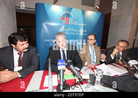 Der ausscheidende algerische Premier und neu ernannte Abdelaziz Bouteflika President's Campaign Manager Abdelmalek Sellal trifft sich am 18. März 2014 im El-Aurassi Hotel in Algier, Algerien, mit Geschäftsführern, Leitern mehrerer Organisationen und FCE. Foto von Ammi Louiza/ABACAPRESS.COM Stockfoto