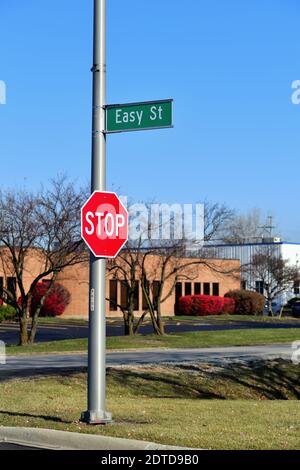 Carol Stream, Illinois, USA. Auf Easy Street zu sein, war ein Sprichwort, das mit dem Leben des guten Lebens verbunden ist. Stockfoto