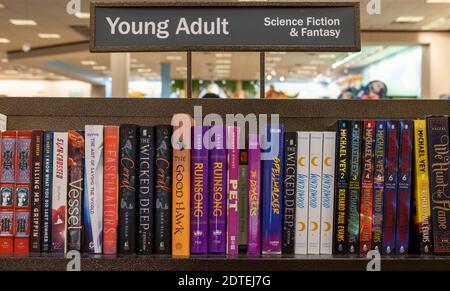 Young adult Science Fiction and Fantasy books, Barnes and Noble, USA Stockfoto