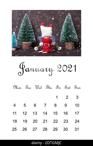 Kalender öffnen Januar 2021, Weihnachtskomposition auf weißem Hintergrund Bildung, Ziele, Resolutionen, Plan, neues Jahr Me Konzept Weihnachtskarte Stockfoto