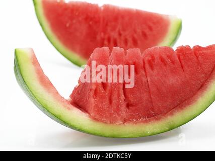 Wassermelone, citrullus lanatus gegen weißen Hintergrund Stockfoto