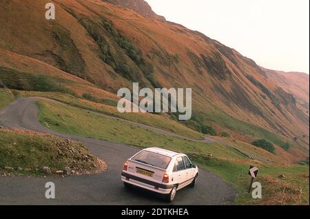 1986 Vauxhall astra Sri Fahren im Seengebiet von England. Stockfoto