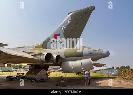 Der hintere, elektronische Gegenmaßnahmen (ECM) POD, AVRO Vulcan B.2 (XM594) Bomber, Newark Air Museum, in der Nähe von Newark-on-Trent, Nottinghamshire, Großbritannien. Stockfoto