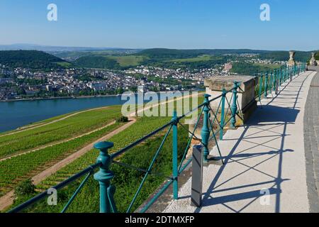 Blick vom Niederwalddenkmal nach Bingen, Rüdesheim am Rhein, Rheintal, Hessen, Deutschland Stockfoto