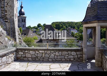 St. Lucia Kirche Blick vom Schloss in der ältesten Messingstadt der Welt, Stolberg, Deutschland Stockfoto