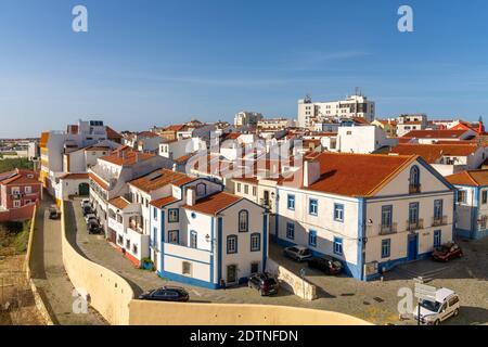 Sines, Portugal - 20. Dezember 2020: Blick auf die Altstadt von Sines Stockfoto