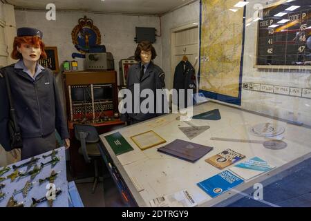 Modell des Radio-Raumes in der ehemaligen Royal Air Force Station in Winthorpe, jetzt Newark Air Museum, in der Nähe von Newark-on-Trent, Nottinghamshire, Großbritannien. Stockfoto