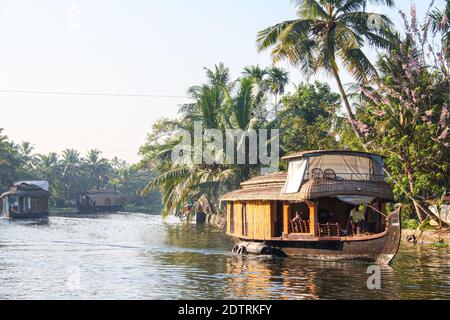 Hausboote auf dem Backwaters in Allepey Stockfoto