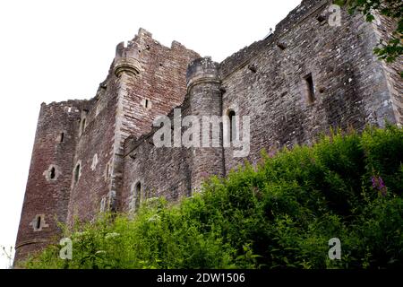 Doune Castle ist eine mittelalterliche Festung in der Nähe des Dorfes Doune im Zentrum Schottlands. Es liegt nordwestlich von Stirling. Stockfoto