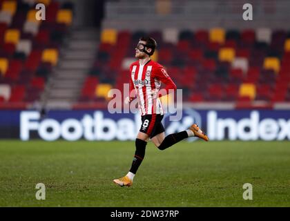 Brentford Community Stadium, London, Großbritannien. Dezember 2020. English Football League Cup Football, Carabao Cup, Brentford FC versus Newcastle United; Mathias Jensen of Brentford Credit: Action Plus Sports/Alamy Live News Stockfoto