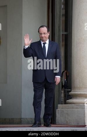Der französische Präsident Francois Hollande trifft sich am 1. April 2014 mit Bill Gates , dem Mitbegründer des Microsoft-Unternehmens und Mitbegründer der Bill und Melinda Gates Fondation, im Präsidentenpalast Elysee in Paris, Frankreich.Foto Thierry Orban/Abacapress.com Stockfoto