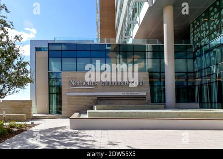 Schild des Nemours Children's Hospital am Eingang in Orlando, Florida, USA. Stockfoto