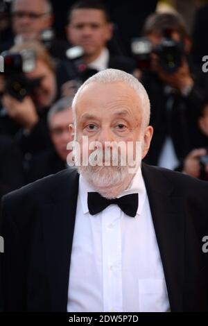 Regisseur Mike Leigh bei der Vorführung von Mr Turner und der Vorführung von Party Girl im Palais des Festivals in Cannes, Frankreich, am 15. Mai 2014 im Rahmen der 67. Filmfestspiele von Cannes. Foto von Nicolas Briquet/ABACAPRESS.COM Stockfoto