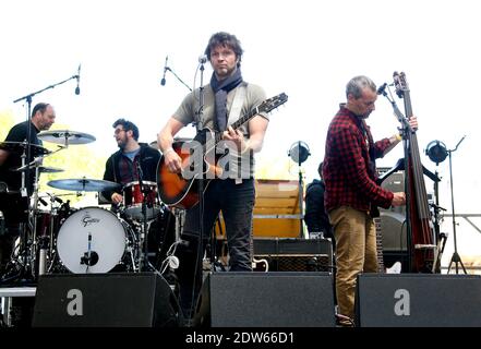Noir Desir Ex-Frontmann Bertrand Cantat tritt mit seiner Band Detroit bei einem Konzert Eurock Ecologie zur Unterstützung der Ecologist Party Europe Ecologie-Les Verts in Bordeaux, Westfrankreich, am 17. Mai 2014 auf. Foto von Patrick Bernard/ABACAPRESS.COM Stockfoto