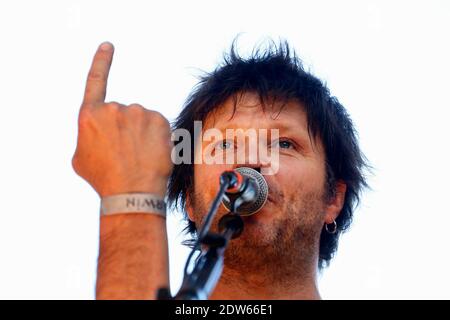 Noir Desir Ex-Frontmann Bertrand Cantat tritt mit seiner Band Detroit bei einem Konzert Eurock Ecologie zur Unterstützung der Ecologist Party Europe Ecologie-Les Verts in Bordeaux, Westfrankreich, am 17. Mai 2014 auf. Foto von Patrick Bernard/ABACAPRESS.COM Stockfoto