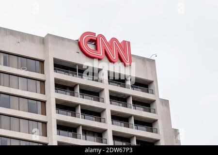Atlanta, Georgia, USA - 17. Januar 2020: CNN-Schild am CNN Center-Gebäude in Atlanta, Georgia, USA Stockfoto