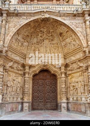 Das Portal und Haupteingang der Kathedrale Santa Maria - Astorga, Kastilien und Leon, Spanien Stockfoto