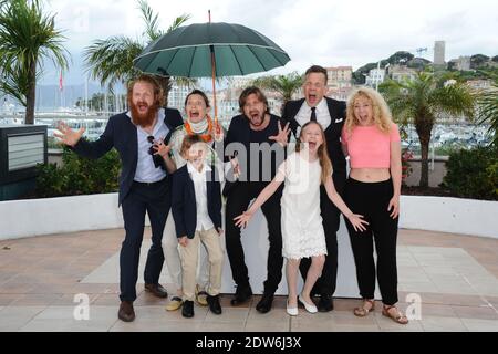 Regisseur Ruben Oestlund, Kristofer Hivju, Lisa Loven Kongsli, Clara Wettergren, Vincent Wettergren, Johannes Bah Kuhnke posiert im Palais des Festivals für die Fotoaufnahme des Films Turist im Rahmen der 67. Filmfestspiele von Cannes am 19. Mai 2014 in Cannes, Frankreich. Foto von Aurore Marechal/ABACAPRESS.COM Stockfoto
