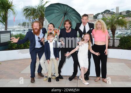 Regisseur Ruben Oestlund, Kristofer Hivju, Lisa Loven Kongsli, Clara Wettergren, Vincent Wettergren, Johannes Bah Kuhnke posiert im Palais des Festivals für die Fotoaufnahme des Films Turist im Rahmen der 67. Filmfestspiele von Cannes am 19. Mai 2014 in Cannes, Frankreich. Foto von Aurore Marechal/ABACAPRESS.COM Stockfoto