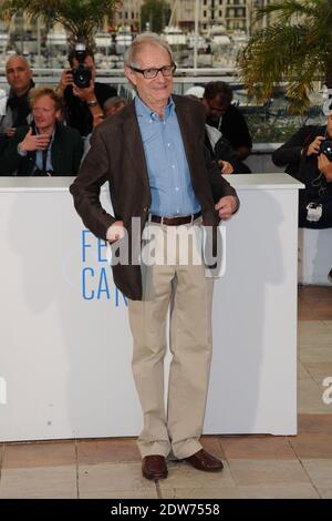 Ken Loach posiert bei der Fotozelle für den Film Jimmy’s Hall, der am 22. Mai 2014 im Palais des Festivals im Rahmen der 67. Filmfestspiele von Cannes in Cannes, Frankreich, stattfand. Foto von Auroe Marechal/ABACAPRESS.COM Stockfoto