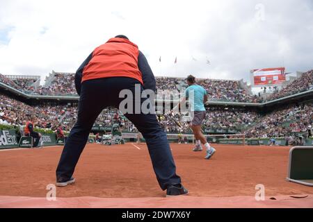 Der spanische Rafael Nadal spielt in der zweiten Runde der French Tennis Open 2014 im Roland-Garros Stadion, Paris, Frankreich am 28. Mai 2014. Foto von Henri Szwarc/ABACAPRESS.COM Stockfoto