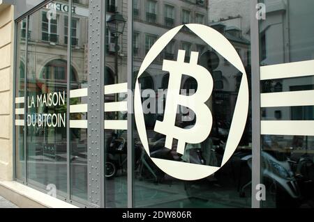 Gesamtansicht des Maison du Bitcoin, dem ersten "Bitcoin House", das am 30. Mai 2014 in Paris eröffnet wurde. Bitcoin ist ein Peer-to-Peer-Zahlungssystem, das 2009 vom Entwickler Satoshi Nakamoto als Open Source-Software eingeführt wurde. Foto von Alain Apaydin/ABACAPRESS.COM Stockfoto