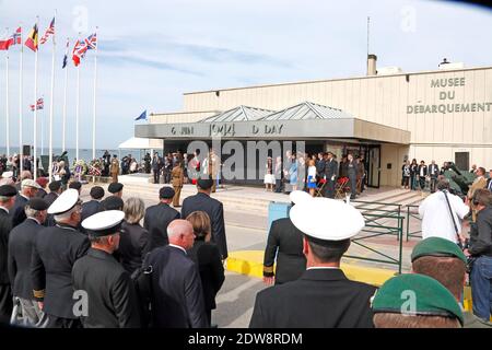 Herzog und Herzogin von Cambridge nehmen an der Gedenkfeier zum 70. Jahrestag des D-Day am 6. Juni 2014 in Arromanches, Normandie, Frankreich, Teil. Foto von Abd Rabbo-Bernard-Gouhier-Mousse/ABACAPRESS.COM Stockfoto