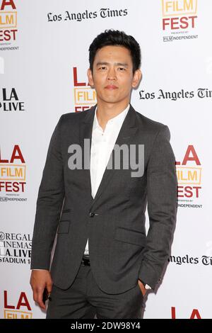 John Cho nimmt an der Eröffnungspremiere von Snowpiercer während des Los Angeles Film Festivals 2014 im Regal Cinemas L.A. Teil Live, in Los Angeles, CA, USA, am 11. Juni 2014. Foto von Julian Da Costa/ABACAPRESS.COM Stockfoto