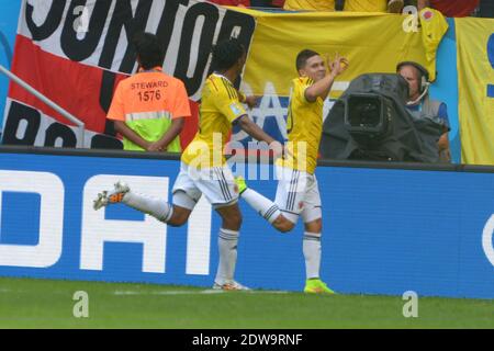 Der kolumbianische Juan Fernando Quintero Joy nach dem Tor 2-0 während der Fußball-WM 2014 erste Runde Gruppe D Spiel Kolumbien gegen Elfenbeinküste im Nationalstadion, Brasilia, Brasilien , am 19. Juni 2014. Kolumbien gewann 2:1. Foto von Henri Szwarc/ABACAPRESS.COM Stockfoto