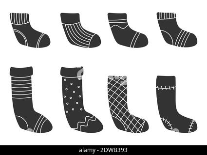 Glyph Vorlage Weihnachten Socken Set. Warme, kuschelige Winterkleidung. Traditionelle Retro-Weihnachtsstrumpfung mit Streifenmuster. Hygge Zeit, Urlaub niedlich Accessoire. Silhouette schwarz Strumpfwaren isoliert auf weißen Vektor-Illustration Stock Vektor