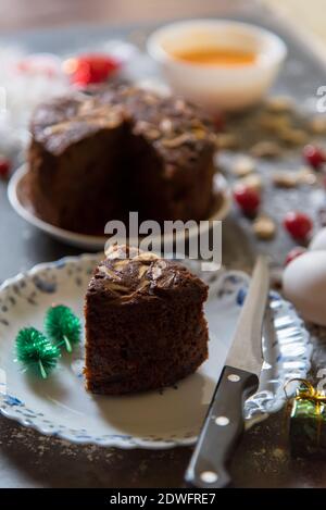 Dessert Lebensmittel Artikel Schokolade Kuchen. Draufsicht Stockfoto