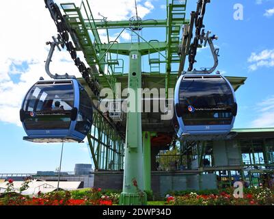 Cable Cars und Bottom Station, Transport von Funchal direkt am Meer nach Monte. Stockfoto