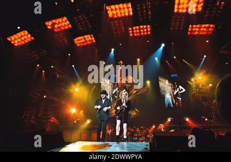 AC/DC im Konzert im Birmingham NEC, Großbritannien. November 2000 Stockfoto