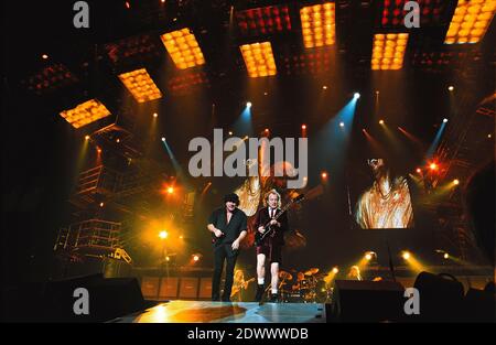 AC/DC im Konzert im Birmingham NEC, Großbritannien. November 2000 Stockfoto