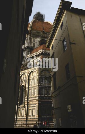 Florenz, Italien - 26. April 2006: Detail der riesigen Kathedrale von Florenz, oder Duomo di Firenze, von der UNESCO zum Weltkulturerbe erklärt. Stockfoto