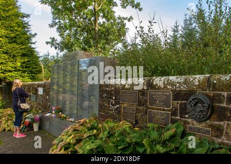 Garden of Remembrance für Pan am Flight 103 auf dem Dryfestale Cemetery, Lockerbie in Schottland. Stockfoto