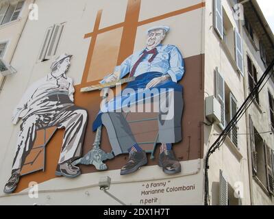 Wandkunst oder Wandbild des Kartenspiels aus Marcel Pagnol auf dem Place Victor Hugo in Toulon Südfrankreich Stockfoto