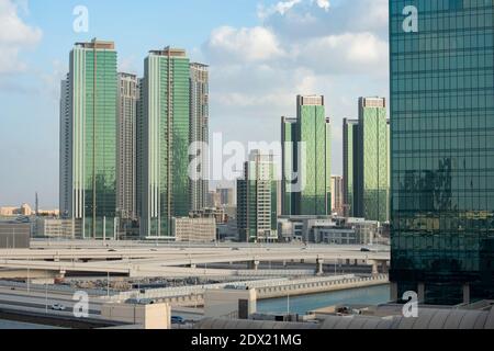 Moderne Gebäude in Abu Dhabi Stockfoto