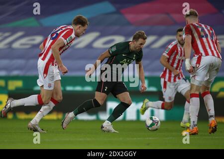 Stoke on Trent, Großbritannien. 23. Dez, 2020. Während des EFL Carabao Cup Quarter-Final Spiels zwischen Stoke City und Tottenham Hotspur im bet365 Stadium, Stoke-on-Trent, England am 23. Dezember 2020. Foto von Jurek Biegus. Nur redaktionelle Verwendung, Lizenz für kommerzielle Nutzung erforderlich. Keine Verwendung bei Wetten, Spielen oder Veröffentlichungen einzelner Vereine/Vereine/Spieler. Kredit: UK Sports Pics Ltd/Alamy Live Nachrichten Stockfoto