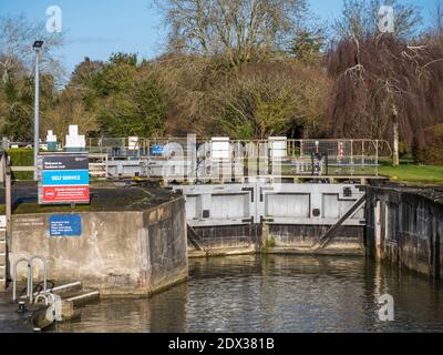 Godstow Lock, Themse, Oxford, Oxfordshire, England, Großbritannien, GB. Stockfoto