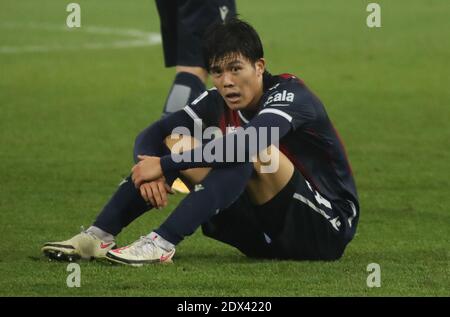 Bologna Takehiro Tomiyasu während der italienischen Serie A Fußballspiel Bologna FC gegen Atalanta im Renato Dall'Ara Stadion in Bologna, Italien, 23. Dezember 2020. Ph. Michele Nucci/LM Stockfoto