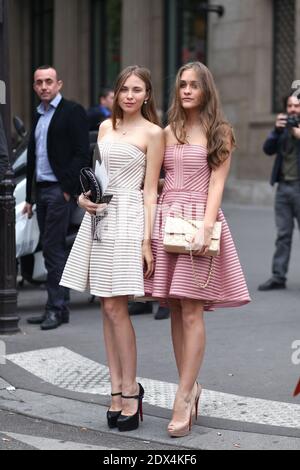 Street Style bei Elie Saab Herbst-Winter 2014-2015 Haute Couture Show statt Rue Cambon, Paris, Frankreich am 9. Juli 2014. Foto von Marie-Paola Bertrand-Hillion/ABACAPRESS.COM Stockfoto