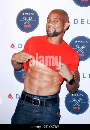 Shaun T nimmt am 20. August 2014 an der Delta Open Mic mit Serena Williams in der Arena am Times Square in New York City, NY, USA Teil. Foto von Donna ward/ABACAPRESS.COM Stockfoto