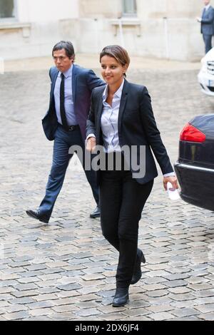 Der neue französische Bildungsminister Najat Vallaud-Belkacem wurde am 27. August 2014 bei einer feierlichen Übergabe im Bildungsministerium in Paris, Frankreich, ernannt. Foto von Laurent Zabulon/ABACAPRESS.COM Stockfoto