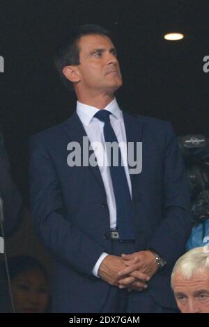 Manuel Valls während des Freundschaftsspiel des Internationalen Fußballs, Frankreich gegen Spanien im Stade de France in Saint-Denis Vorort von Paris, Frankreich am 4. September 2014. Frankreich gewann 1:0. Foto von Henri Szwarc/ABACAPRESS.COM Stockfoto