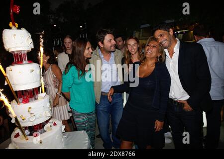 Adeline Blondieau, Jennifer Boccara, Philippe Lellouche und seine Frau Vanessa Demouy, Pascal Elbe und Nicole Calfan nehmen am 10. September 2014 an der Feier zum 10-jährigen Bestehen des "Hotel de Sers" in Paris Teil. Foto von Jerome Domine/ABACAPRESS.COM Stockfoto