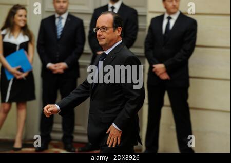 Der französische Präsident Francois Hollande veranstaltet am 11. September 2014 im Elysee-Palast in Paris ein Mittagessen zur UEFA EURO 2016. Die UEFA EURO 2016 ist die 15. Fußball-Europameisterschaft, die vom 10. Juni bis zum 10. Juli 2016 in Frankreich stattfindet. Foto von Witt/ Pool/ ABACAPRESS.COM Stockfoto