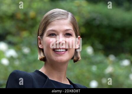 Schauspielerin Rosamund Pike besucht den Film 'Gone Girl' Fotocall in Rom, Italien am 12. September 2014. Foto von Eric Vandeville/ABACAPRESS.COM Stockfoto